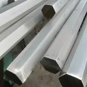 Sześciokątny pręt ze stali nierdzewnej 316L Solid w morskim przemyśle chemicznym